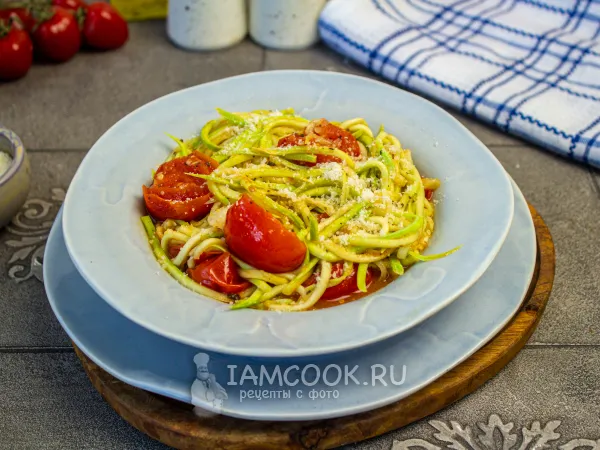 Фото блюда: Спагетти из кабачков с помидорами