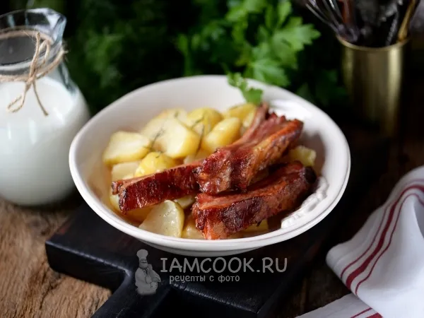 Фото блюда: Грудинка с картошкой в духовке