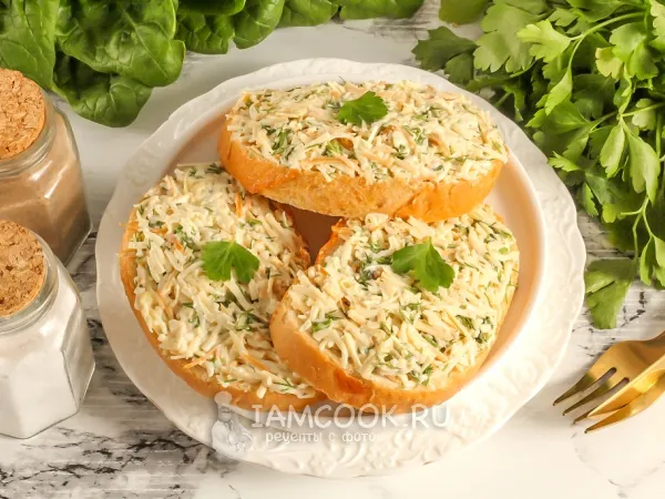 Фото блюда: Бутерброды с колбасным сыром