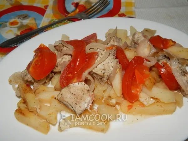 Фото блюда: Свинина тушеная с картофелем