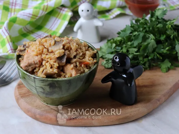 Фото готового блюда: Булгур с индейкой и грибами (шампиньонами)