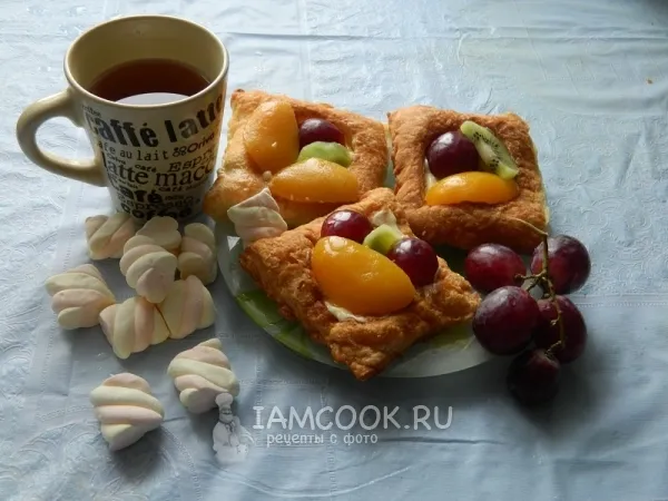 Фото готового блюда: Дениш с фруктами