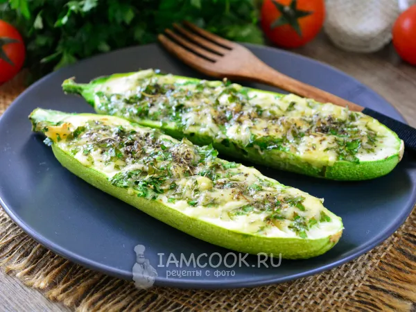 Фото блюда: Лодочки из кабачков с сыром