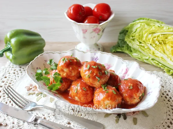 Фото готового блюда: Тефтели с пекинской капустой