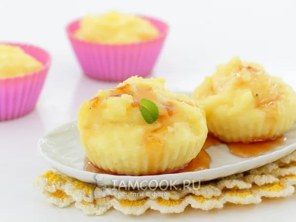 Фото готового блюда: Сырники в духовке с манкой