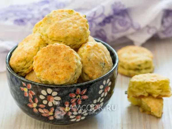 Фото готового блюда: Печенье с сыром и луком