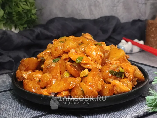 Фото готового блюда: Токпокки с курицей