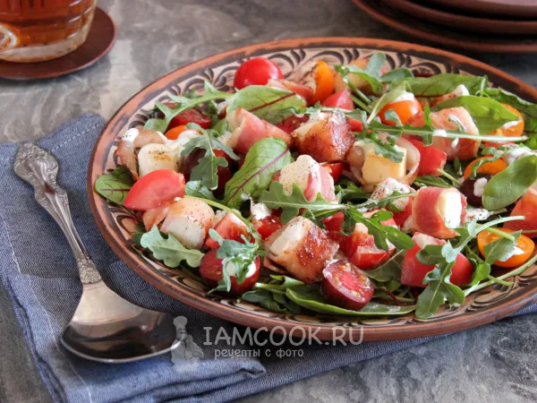 Фото блюда: Салат с жареной брынзой