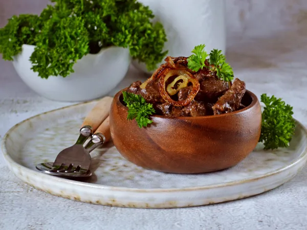 Фото готового блюда: Печень с черносливом