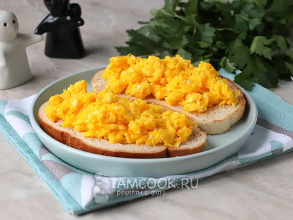 Фото готового блюда: Яичница по-американски