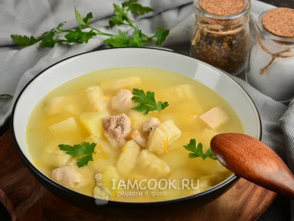 Фото готового блюда: Куриный суп с ньокками