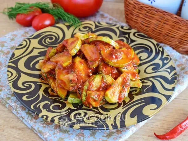 Фото блюда: Тушеные кабачки в томатном соусе