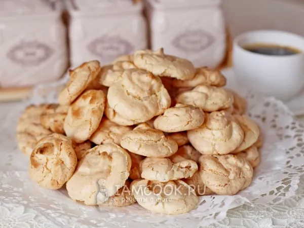 Фото блюда: Миндальное безе «Амаретти»