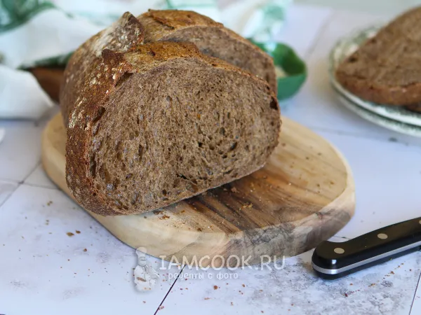 Фото готового блюда: Хлеб «Черный бархат» с солодом на закваске