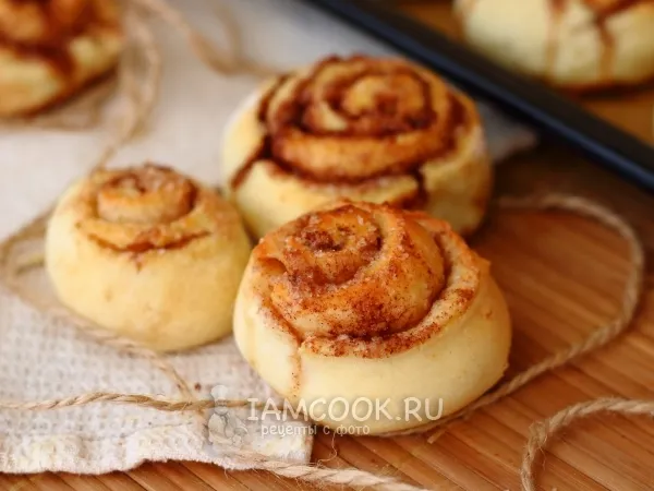 Фото готового блюда: Булочки с корицей без дрожжей