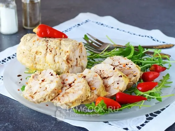 Фото блюда: Куриный рулет с желатином в пищевой пленке