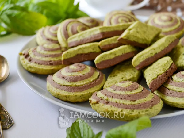 Фото готового блюда: Шоколадно-мятное печенье