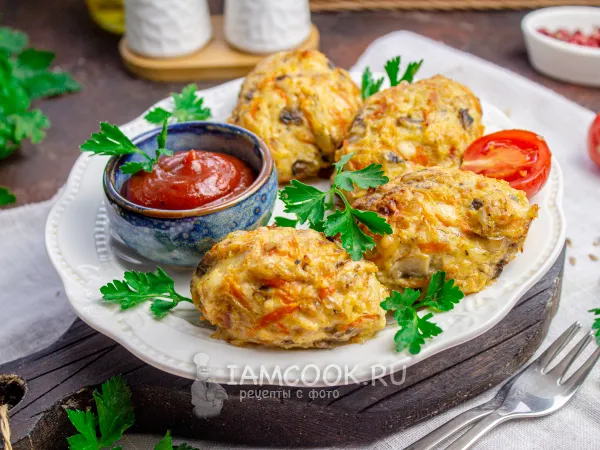 Фото готового блюда: Куриные котлеты с грибами и сыром в духовке
