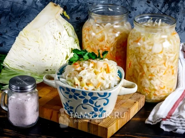 Фото блюда: Хрустящая капуста на зиму в рассоле в банках