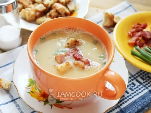 Фото блюда: Гороховый суп-пюре с варено-копченой грудинкой