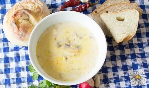 Фото блюда: Сырный суп с шампиньонами
