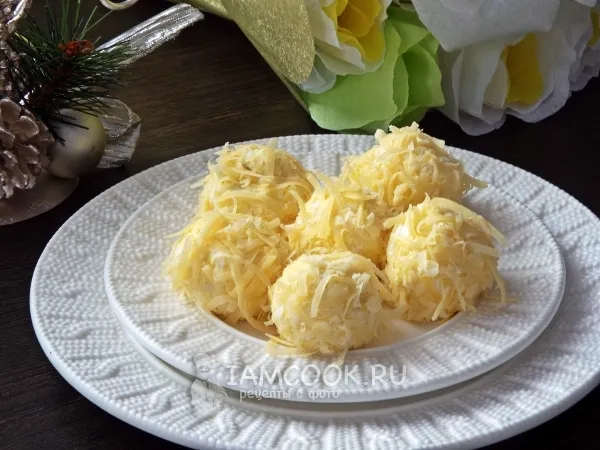 Фото блюда: Сырное «Рафаэлло» с красной рыбой