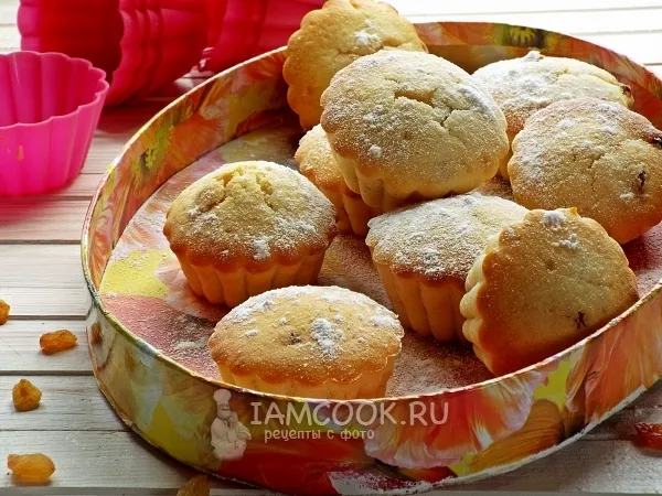 Фото блюда: Кексы с изюмом в силиконовых формочках