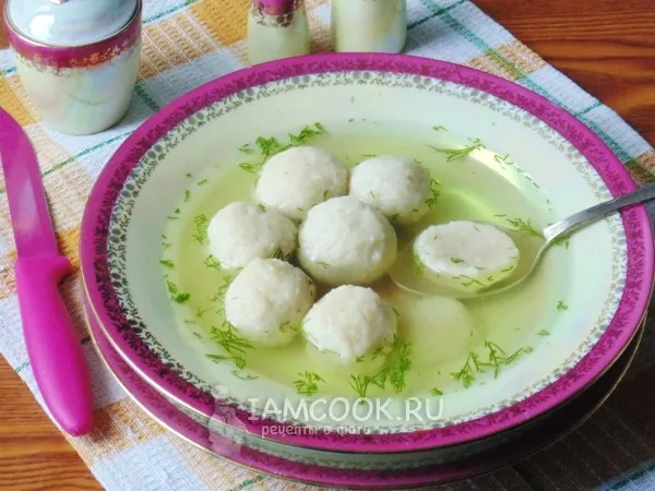 Фото блюда: Куриный бульон с галушками из лаваша