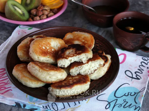 Фото блюда: Пышные оладьи с манкой на воде с дрожжами
