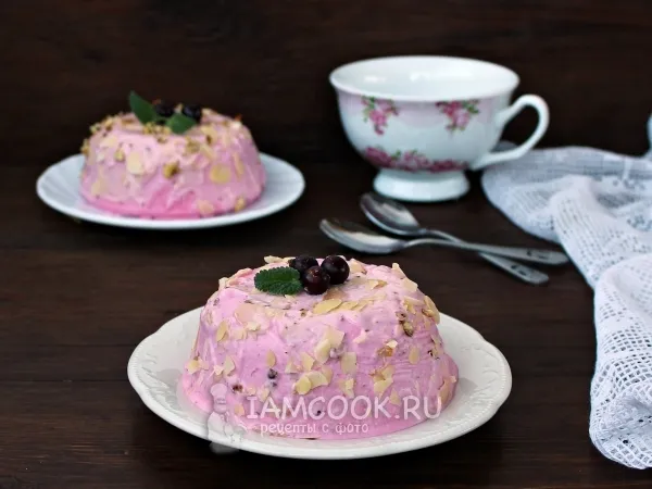 Фото блюда: Творожно-ягодный десерт на скорую руку