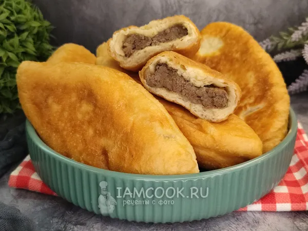 Фото готового блюда: Пирожки с печенью и рисом жареные