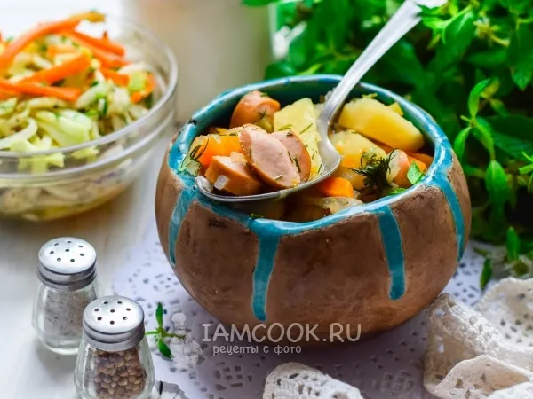 Фото блюда: Тушеная картошка с сосисками