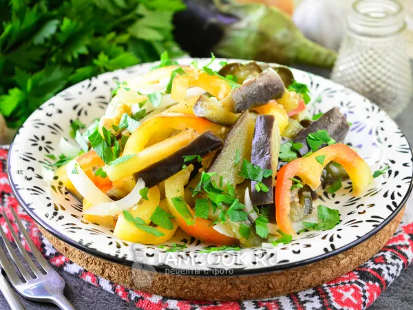 Фото блюда: Салат из вареных баклажанов