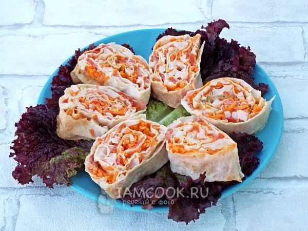 Фото блюда: Лаваш с корейской морковкой и ветчиной