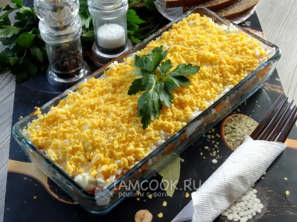 Фото блюда: Салат «Мимоза» с селедкой