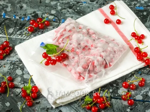 Фото блюда: Заморозка красной смородины на зиму