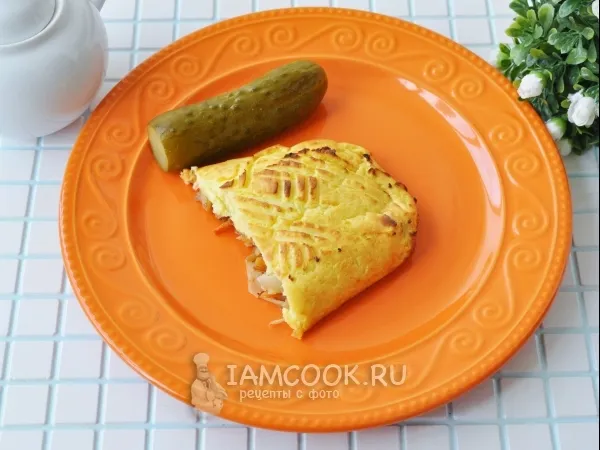 Фото готового блюда: Картофельный рулет с капустой