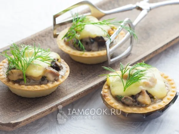 Фото блюда: Жульен в тарталетках с грибами и курицей