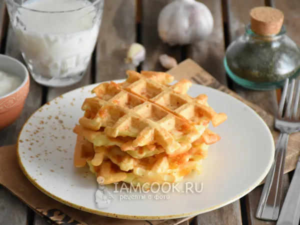 Фото готового блюда: Картофельные вафли с сыром в вафельнице