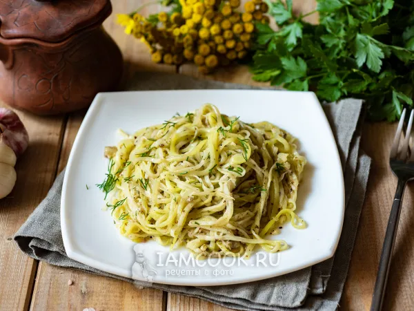 Фото блюда: Паста из кабачков с сыром и чесноком