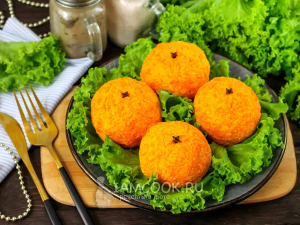 Фото готового блюда: Салат в виде мандарина