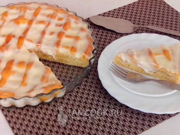 Фото готового блюда: Яблочный пирог в сметанной заливке