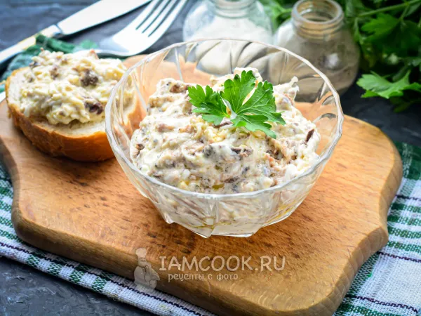 Фото готового блюда: Намазка для бутербродов из рыбных консервов