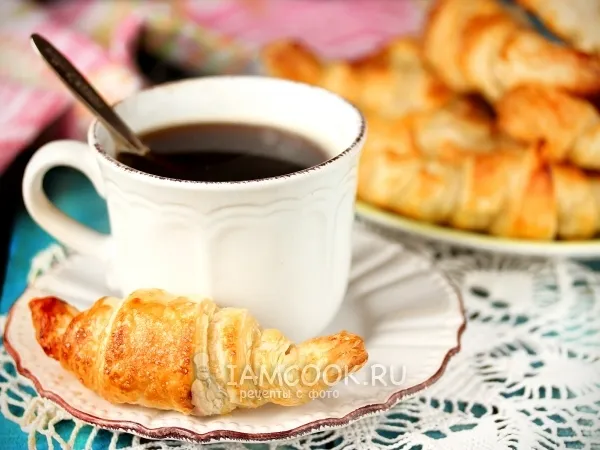 Фото блюда: Круассаны из готового слоёного теста