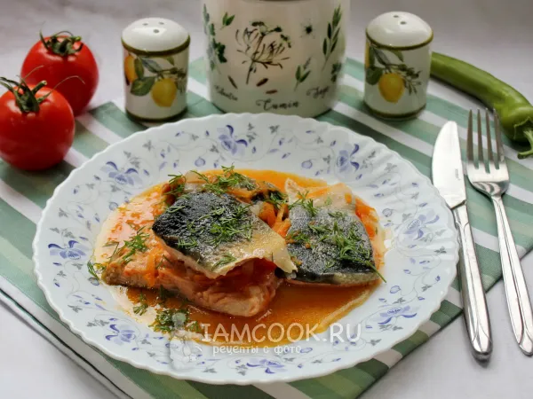 Фото блюда: Горбуша в томатном соусе