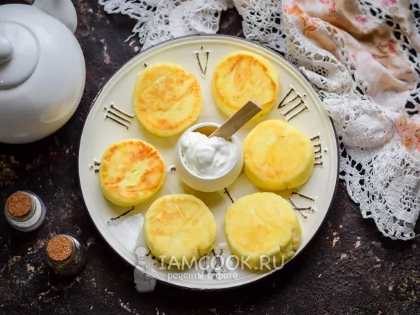 Фото готового блюда: Сырники с рисовой мукой в духовке