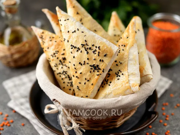 Фото готового блюда: Быстрые пирожки с курицей и чечевицей