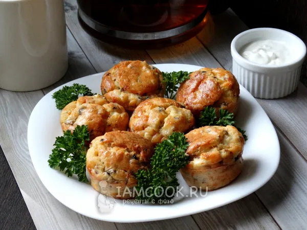 Фото блюда: Маффины с курицей и грибами