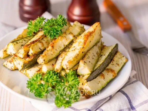 Фото готового блюда: Цукини, запеченные с пармезаном и травами