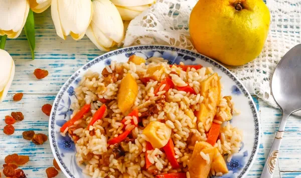 Фото блюда: Плов с айвой без мяса (сладкий)